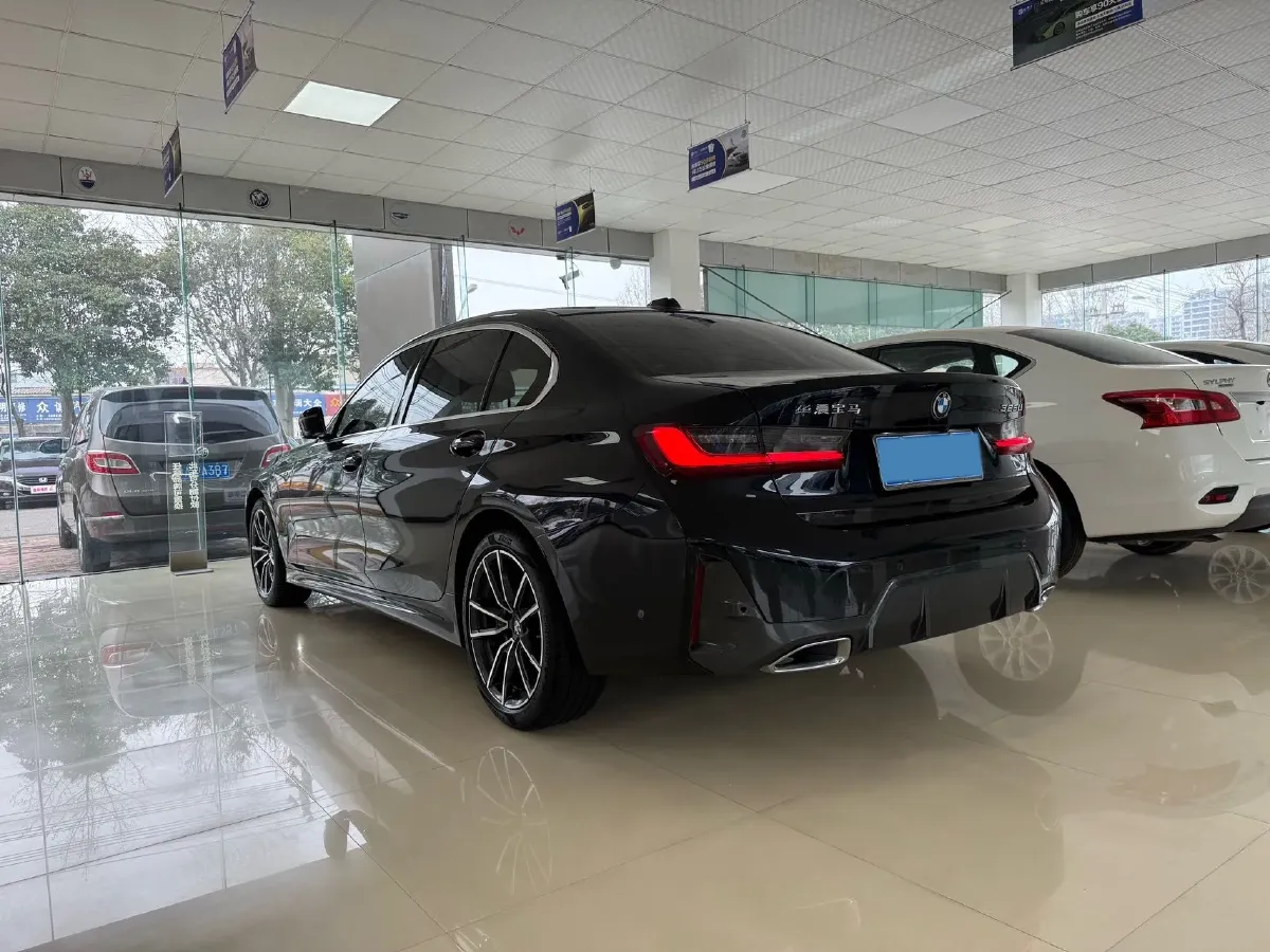 2024 BMW 3 Series 2.0T 184HP L4 8AT,autocango,china used car exporter,china ev exporter,chinese used car exporter,chinese used ev exporter