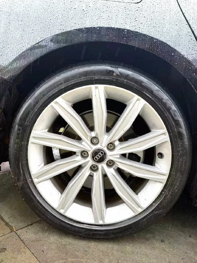 2024 Audi A6L 2.0T 245HP L4 7DCT,autocango,china used car exporter,china ev exporter,chinese used car exporter,chinese used ev exporter