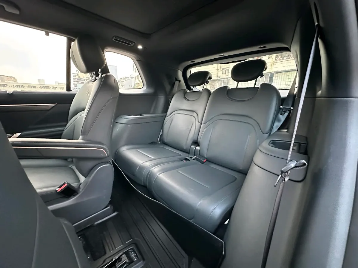 2025 DongFeng eπ eπ008 1.5T 147HP L4 REEV 34.32KWH,autocango,china used car exporter,china ev exporter,chinese used car exporter,chinese used ev exporter