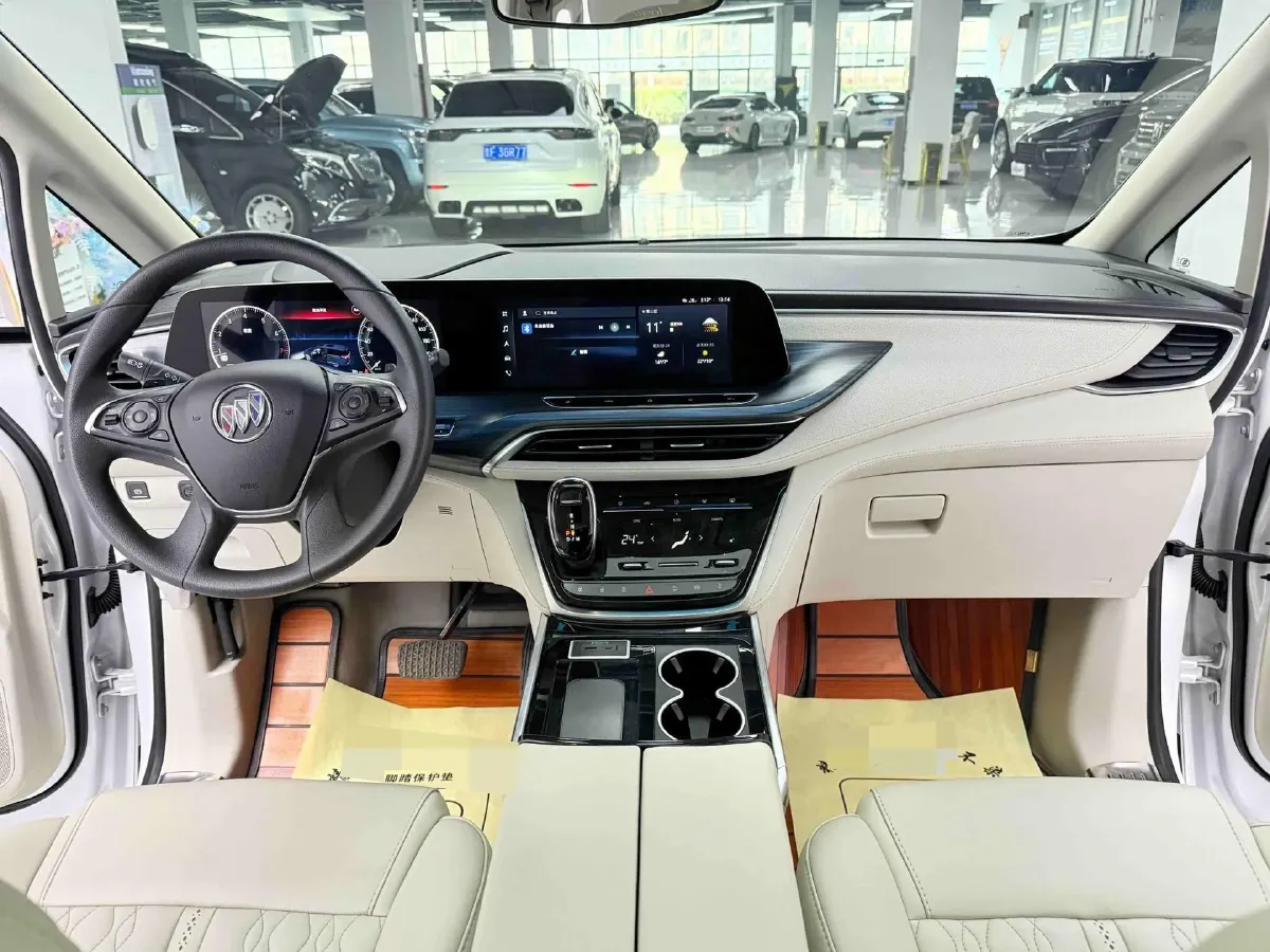 2020 Buick GL8 2.0T 237HP L4 9AT,autocango,china used car exporter,china ev exporter,chinese used car exporter,chinese used ev exporter