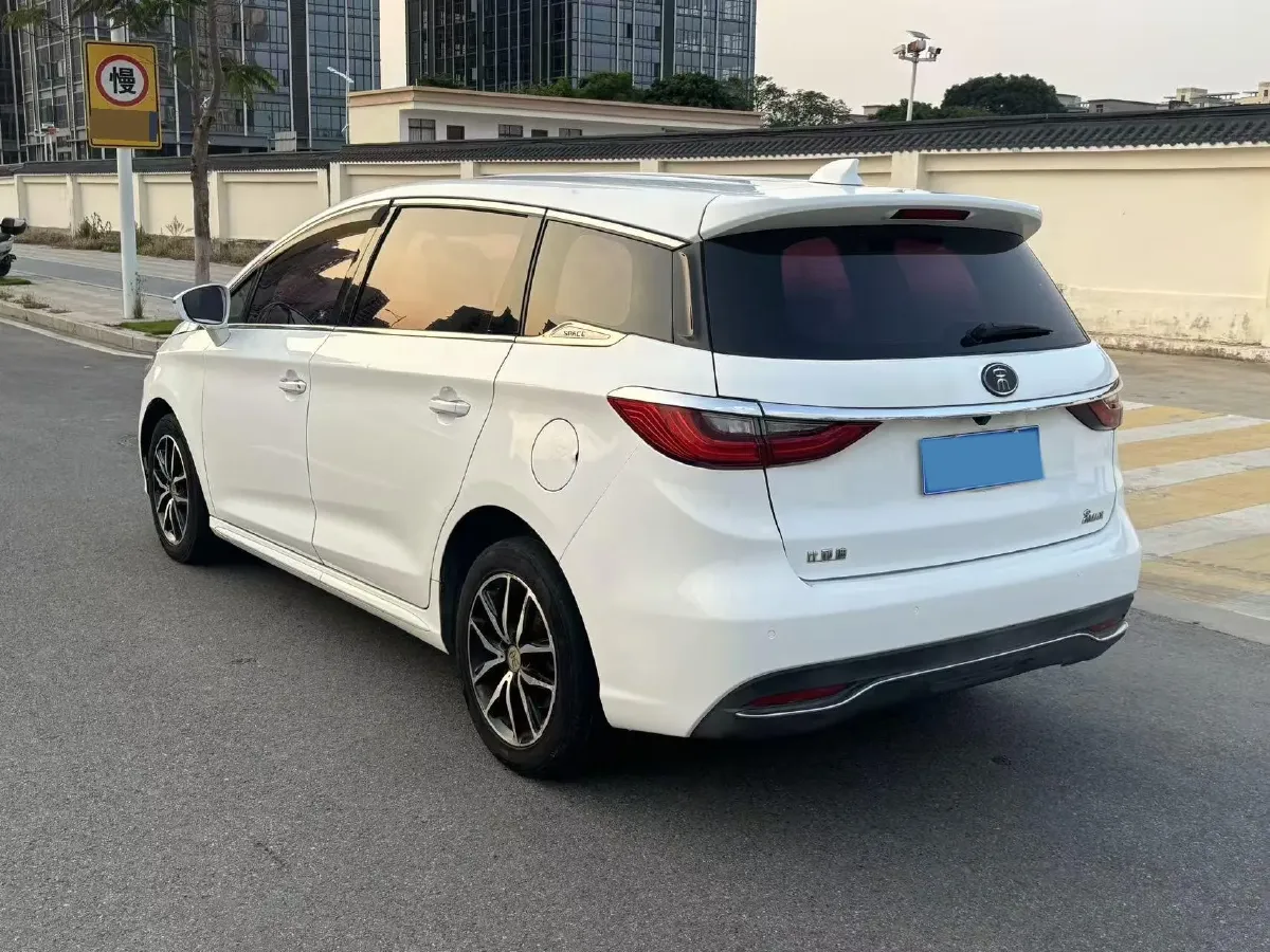 2017 BYD Song MAX 1.5T 154HP L4 6DCT,autocango,china used car exporter,china ev exporter,chinese used car exporter,chinese used ev exporter