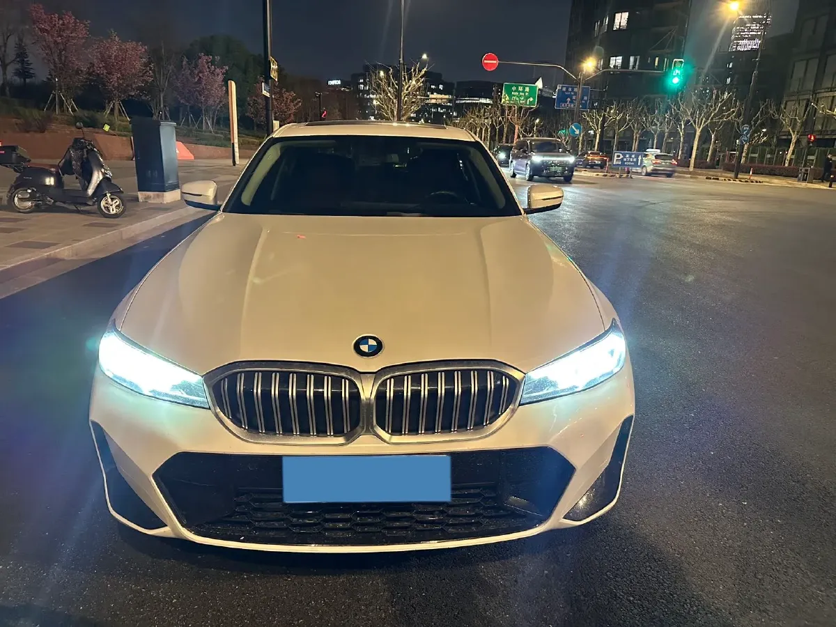 2023 BMW 3 Series 2.0T 156HP L4 8AT,autocango,china used car exporter,china ev exporter,chinese used car exporter,chinese used ev exporter