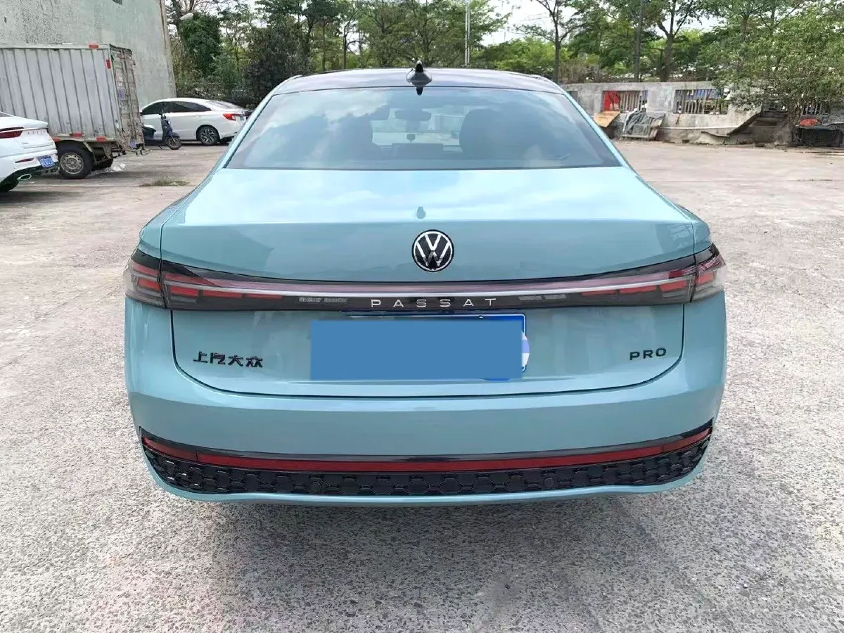 2024 Volkswagen Passat 2.0T 220HP L4 7DCT,autocango,china used car exporter,china ev exporter,chinese used car exporter,chinese used ev exporter