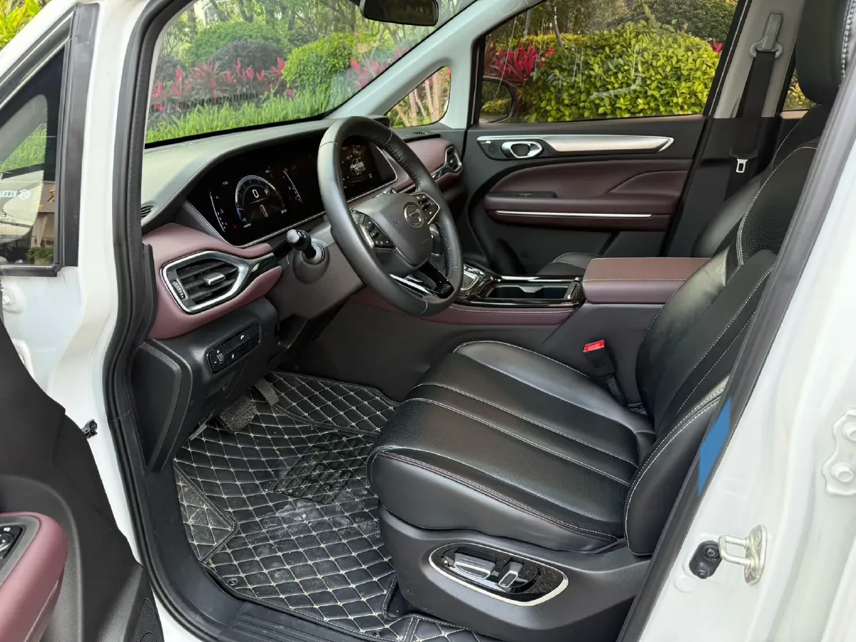 2023 GAC Trumpchi M6 1.5T 177HP L4 7DCT,autocango,china used car exporter,china ev exporter,chinese used car exporter,chinese used ev exporter