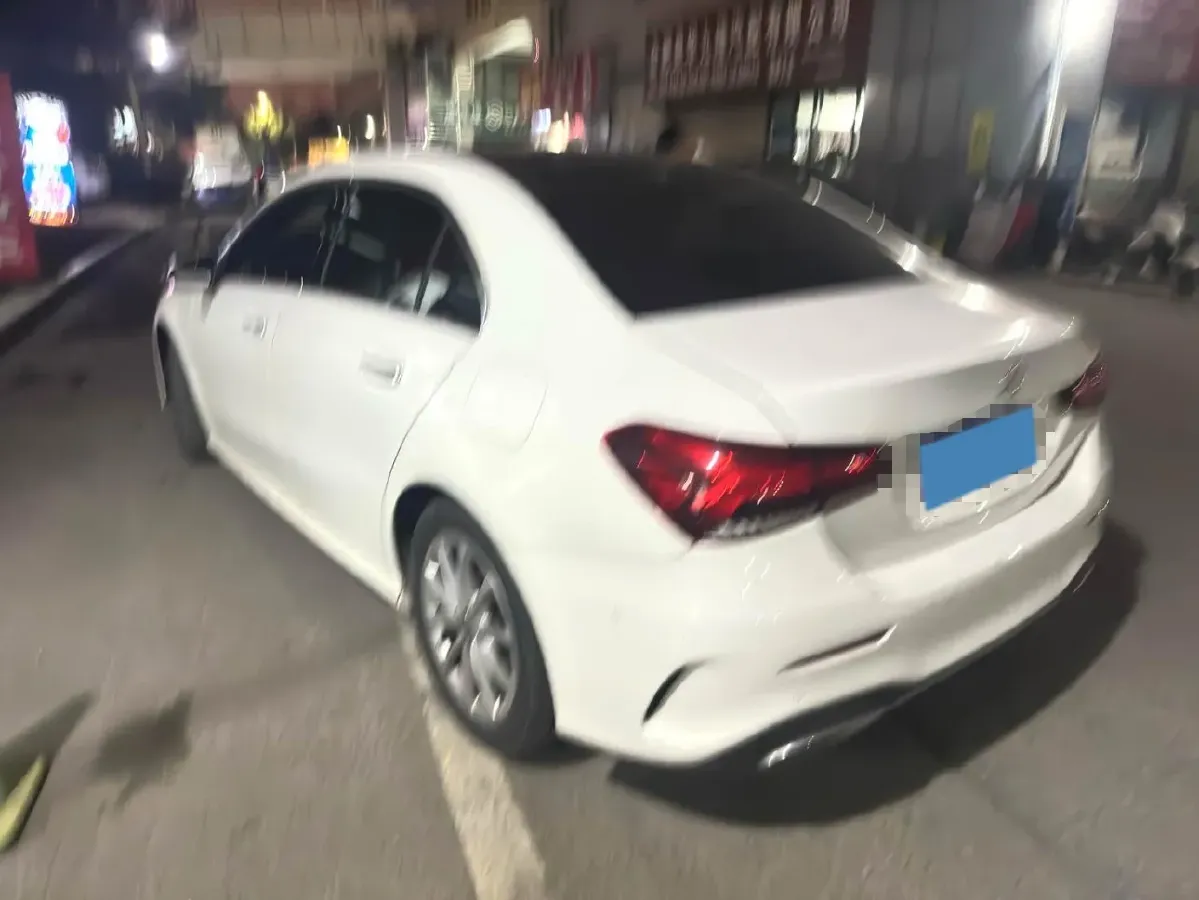2020 Mercedes-Benz A Class 1.3T 163HP L4 7DCT,autocango,china used car exporter,china ev exporter,chinese used car exporter,chinese used ev exporter