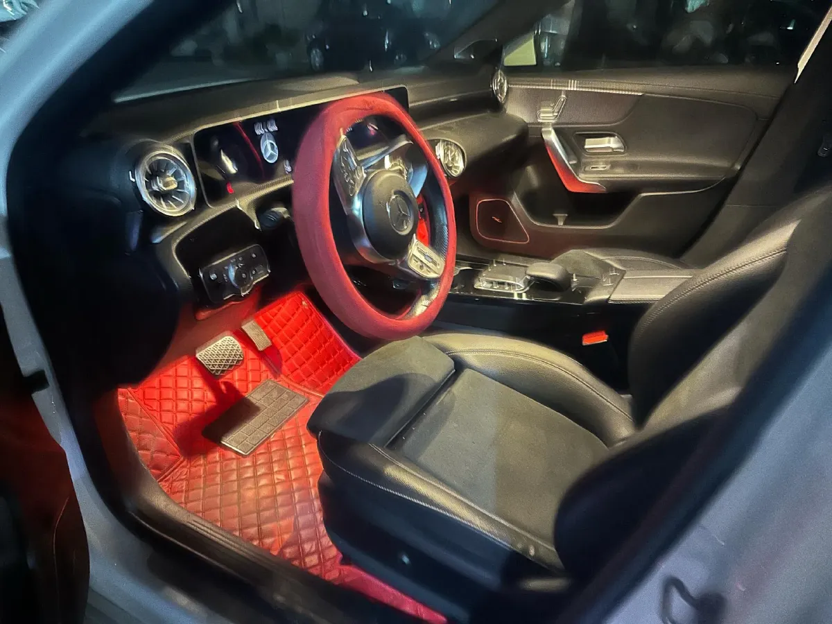 2020 Mercedes-Benz A Class 1.3T 163HP L4 7DCT,autocango,china used car exporter,china ev exporter,chinese used car exporter,chinese used ev exporter