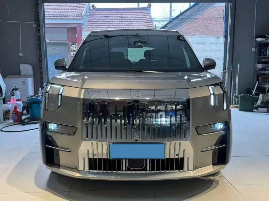 2022 Zeekr 009 BEV 116KWH,autocango,china used car exporter,china ev exporter,chinese used car exporter,chinese used ev exporter