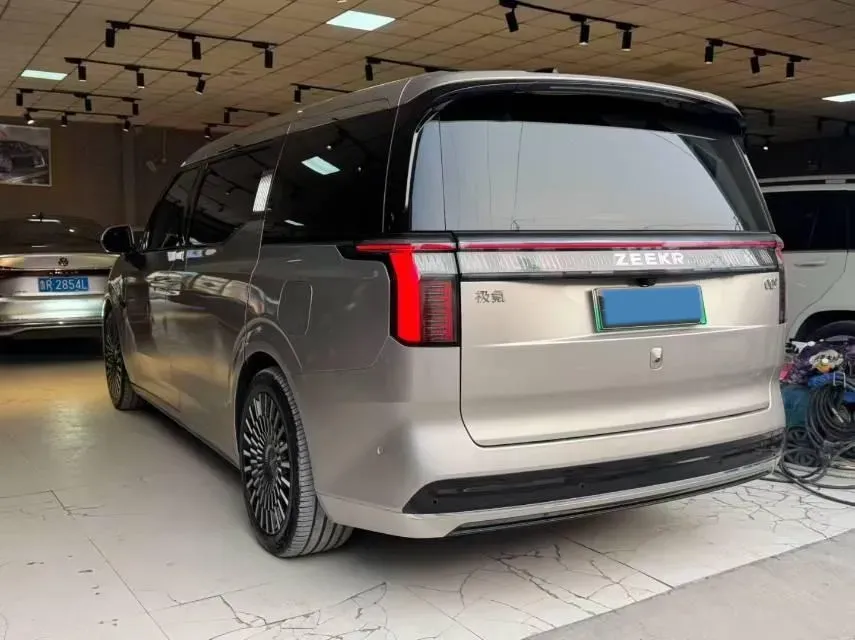 2022 Zeekr 009 BEV 116KWH,autocango,china used car exporter,china ev exporter,chinese used car exporter,chinese used ev exporter