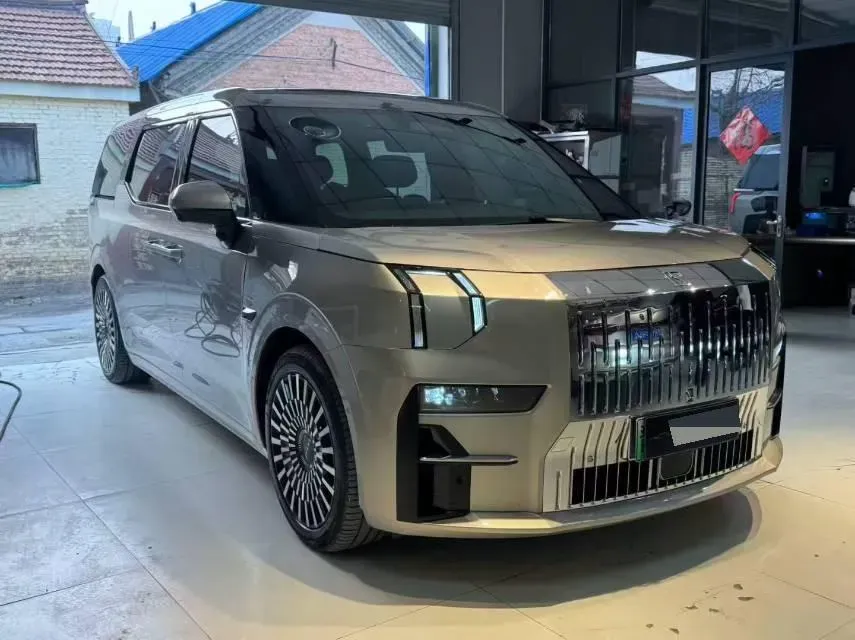 2022 Zeekr 009 BEV 116KWH,autocango,china used car exporter,china ev exporter,chinese used car exporter,chinese used ev exporter