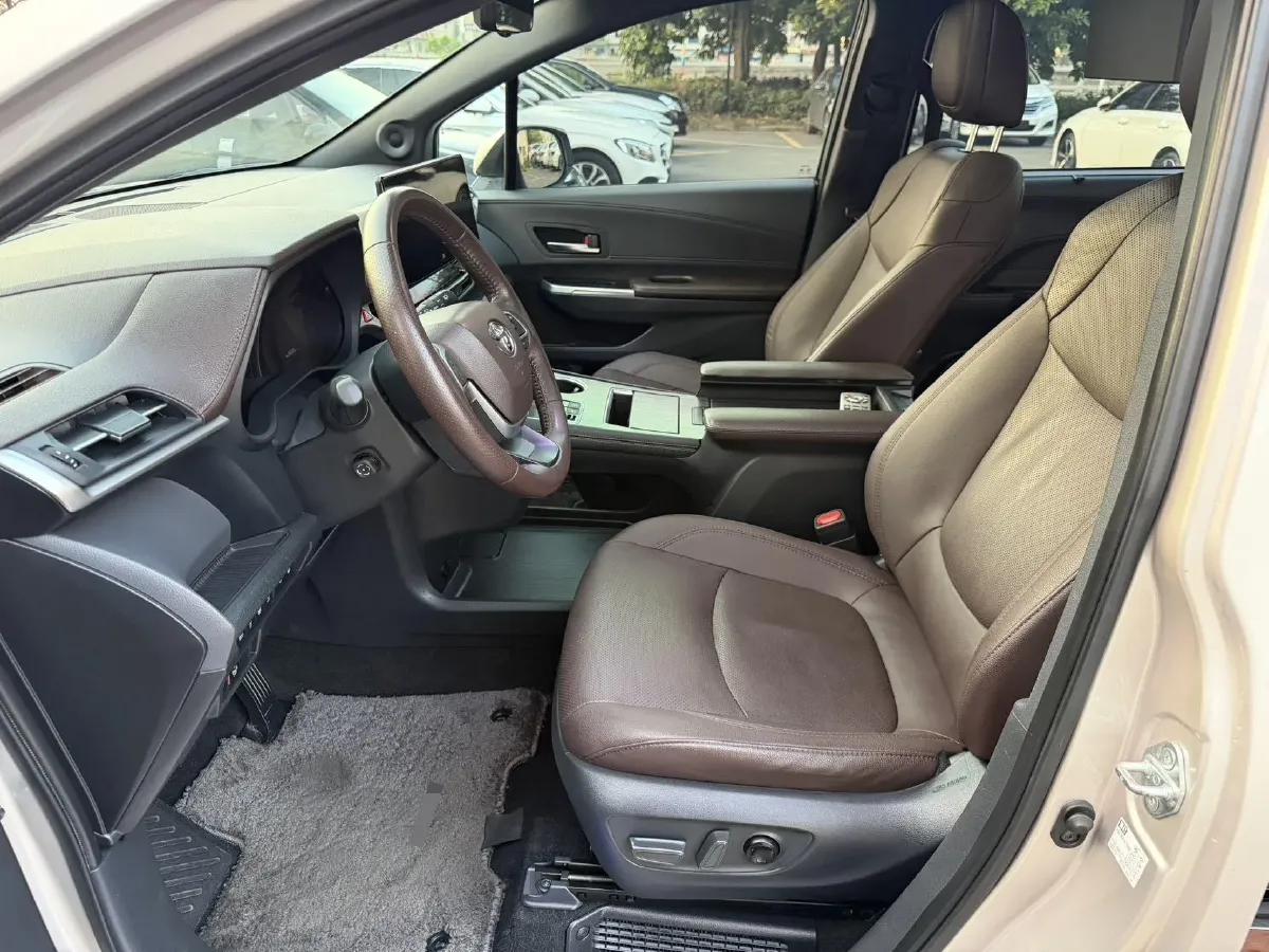 2021 Toyota Sienna 2.5L 192HP L4 E-CVT Hybrid,autocango,china used car exporter,china ev exporter,chinese used car exporter,chinese used ev exporter