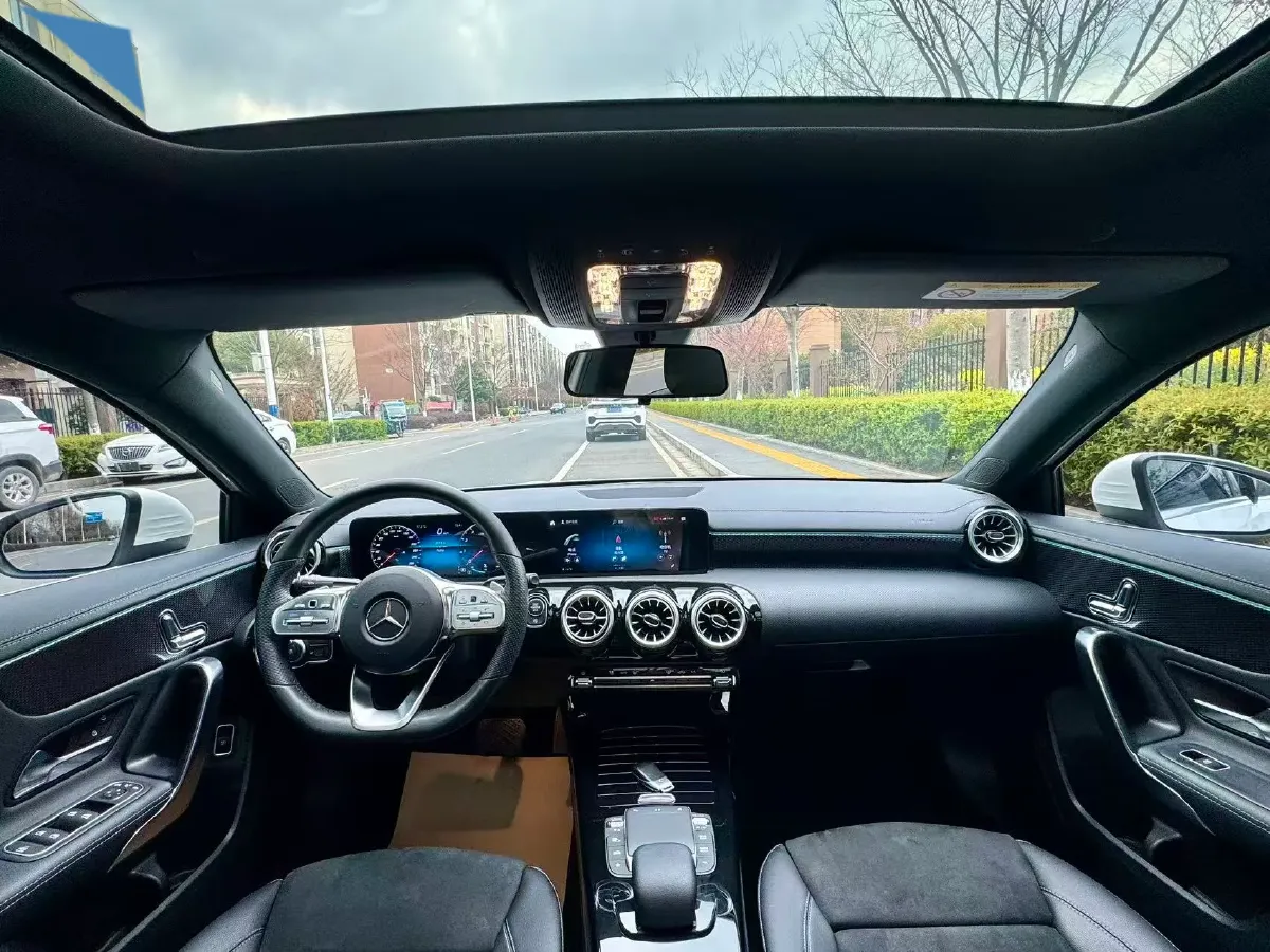 2021 Mercedes-Benz A Class 1.3T 163HP L4 7DCT,autocango,china used car exporter,china ev exporter,chinese used car exporter,chinese used ev exporter