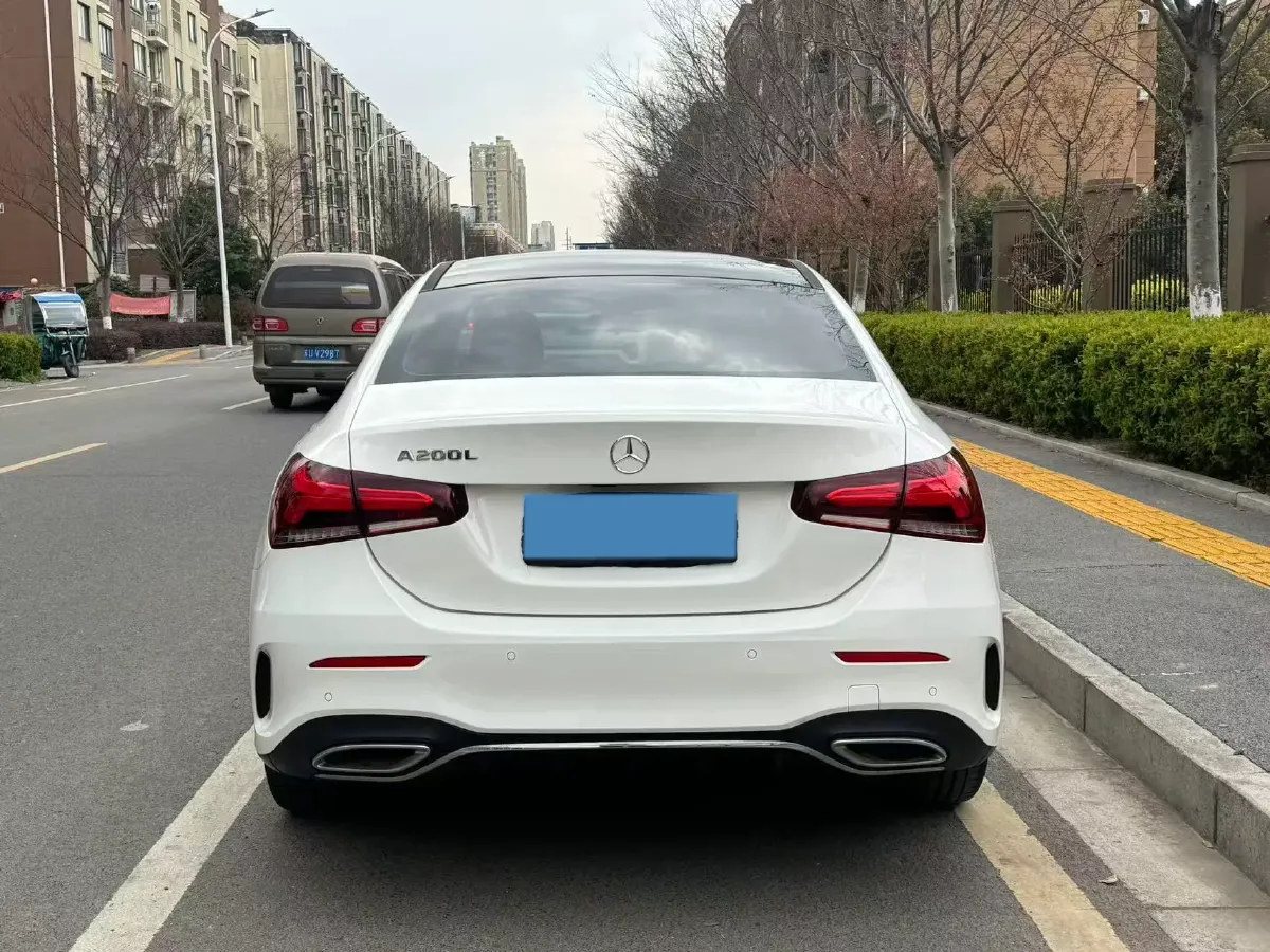2021 Mercedes-Benz A Class 1.3T 163HP L4 7DCT,autocango,china used car exporter,china ev exporter,chinese used car exporter,chinese used ev exporter