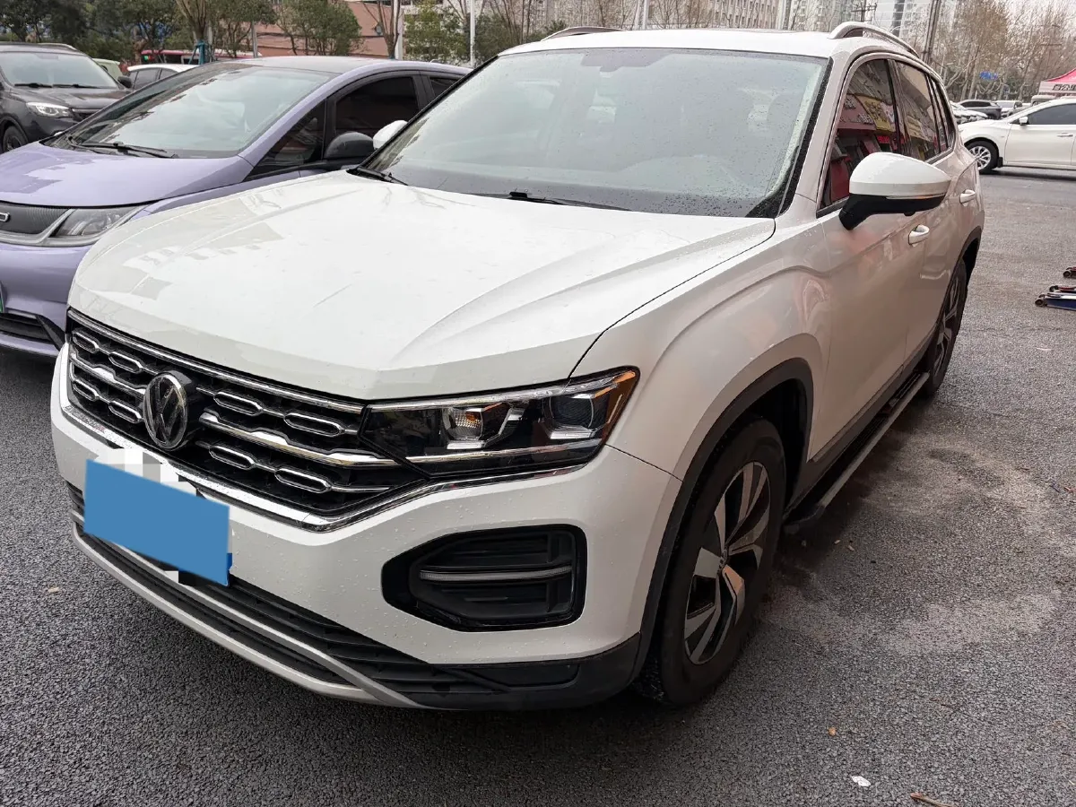 2019 Jeep Cherokee 2.0T 234HP L4 9AT,autocango,china used car exporter,china ev exporter,chinese used car exporter,chinese used ev exporter