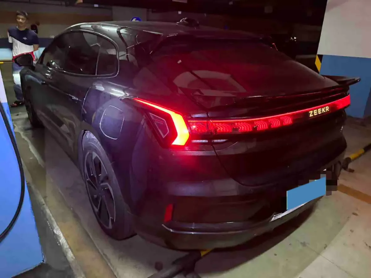 2022 Zeekr 001 BEV 86KWH,autocango,china used car exporter,china ev exporter,chinese used car exporter,chinese used ev exporter