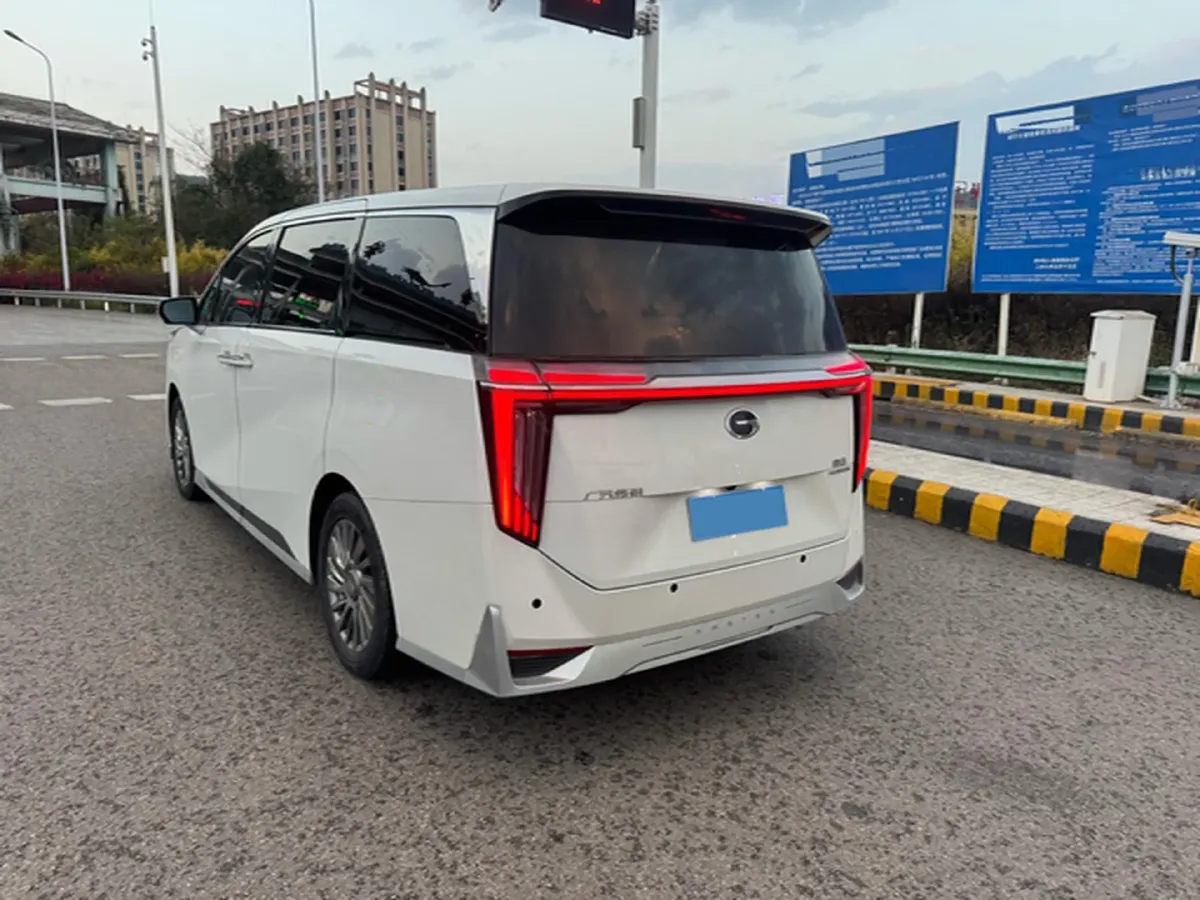 2023 GAC Trumpchi M8 2.0T 190HP L4 E-CVT Hybrid,autocango,china used car exporter,china ev exporter,chinese used car exporter,chinese used ev exporter