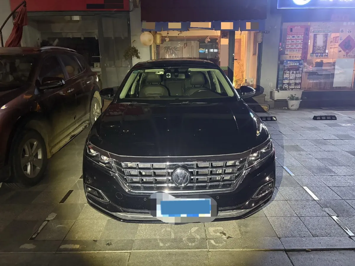 2019 Skoda Kodiak 2.0T 186HP L4 7DCT,autocango,china used car exporter,china ev exporter,chinese used car exporter,chinese used ev exporter