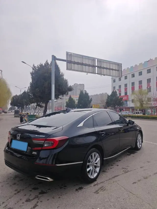 2022 Honda Accord 1.5T 194HP L4 CVT,autocango,china used car exporter,china ev exporter,chinese used car exporter,chinese used ev exporter