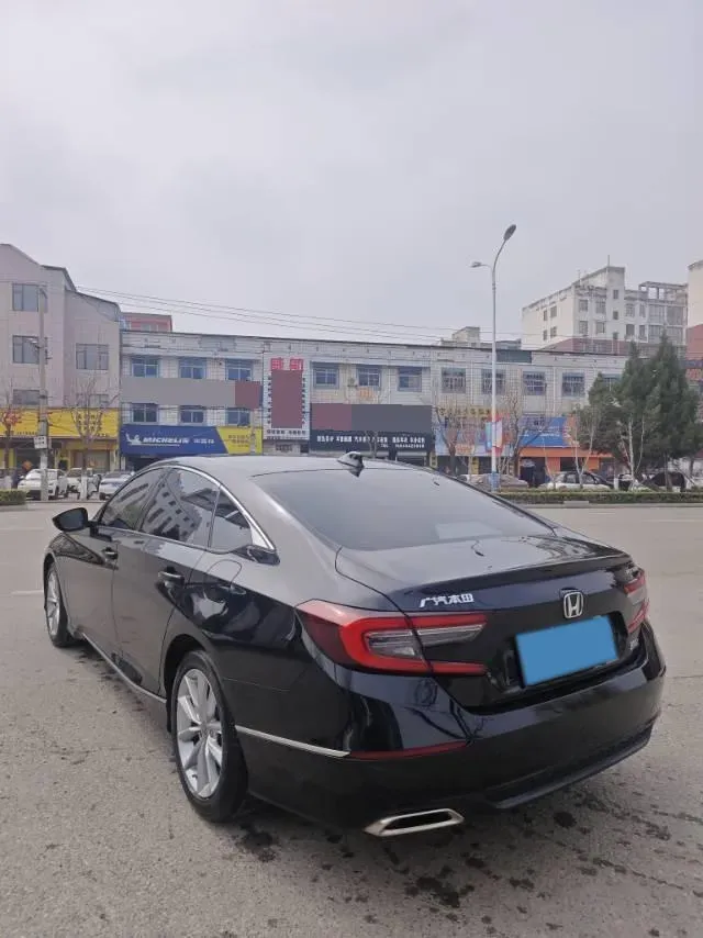 2022 Honda Accord 1.5T 194HP L4 CVT,autocango,china used car exporter,china ev exporter,chinese used car exporter,chinese used ev exporter