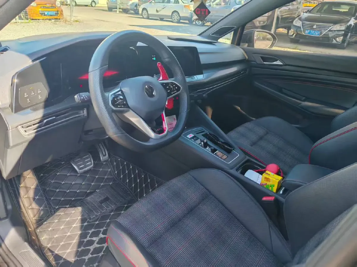 2023 Volkswagen GolfGTI 2.0T 220HP L4 7DCT,autocango,china used car exporter,china ev exporter,chinese used car exporter,chinese used ev exporter