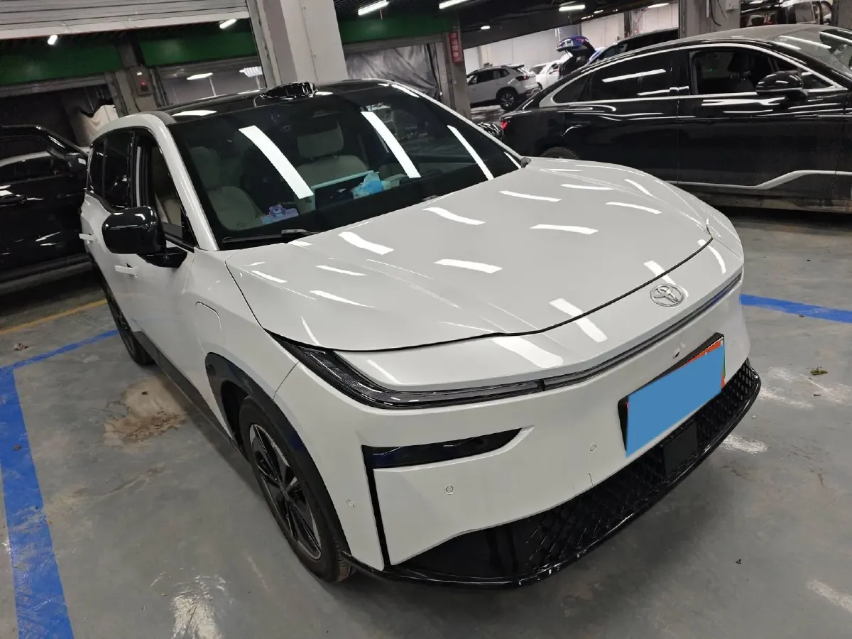 2025 Toyota BZ3X BEV 58.37KWH,autocango,china used car exporter,china ev exporter,chinese used car exporter,chinese used ev exporter