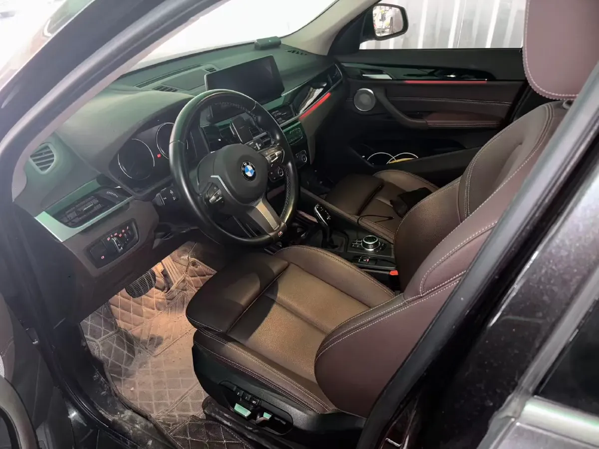 2022 BMW X1 2.0T 192HP L4 7DCT,autocango,china used car exporter,china ev exporter,chinese used car exporter,chinese used ev exporter