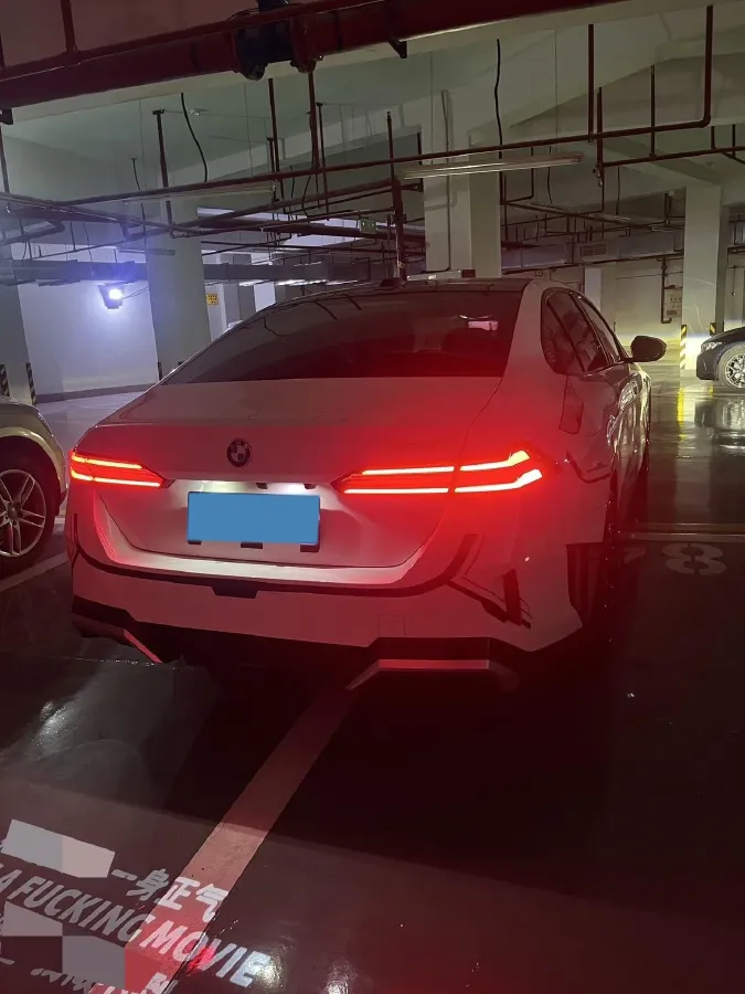 2024 BMW 5 Series 2.0T 258HP L4 8AT,autocango,china used car exporter,china ev exporter,chinese used car exporter,chinese used ev exporter