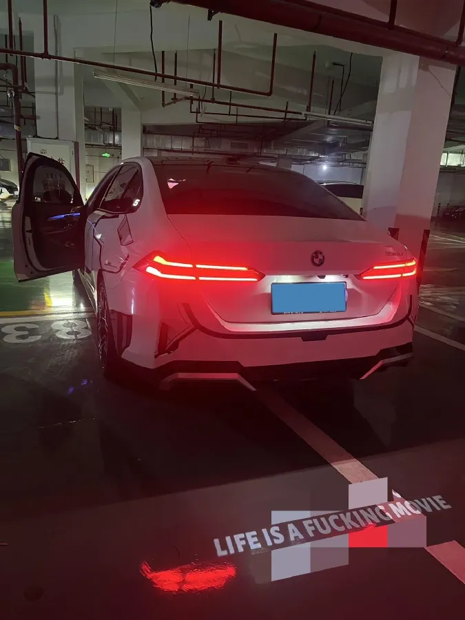 2024 BMW 5 Series 2.0T 258HP L4 8AT,autocango,china used car exporter,china ev exporter,chinese used car exporter,chinese used ev exporter