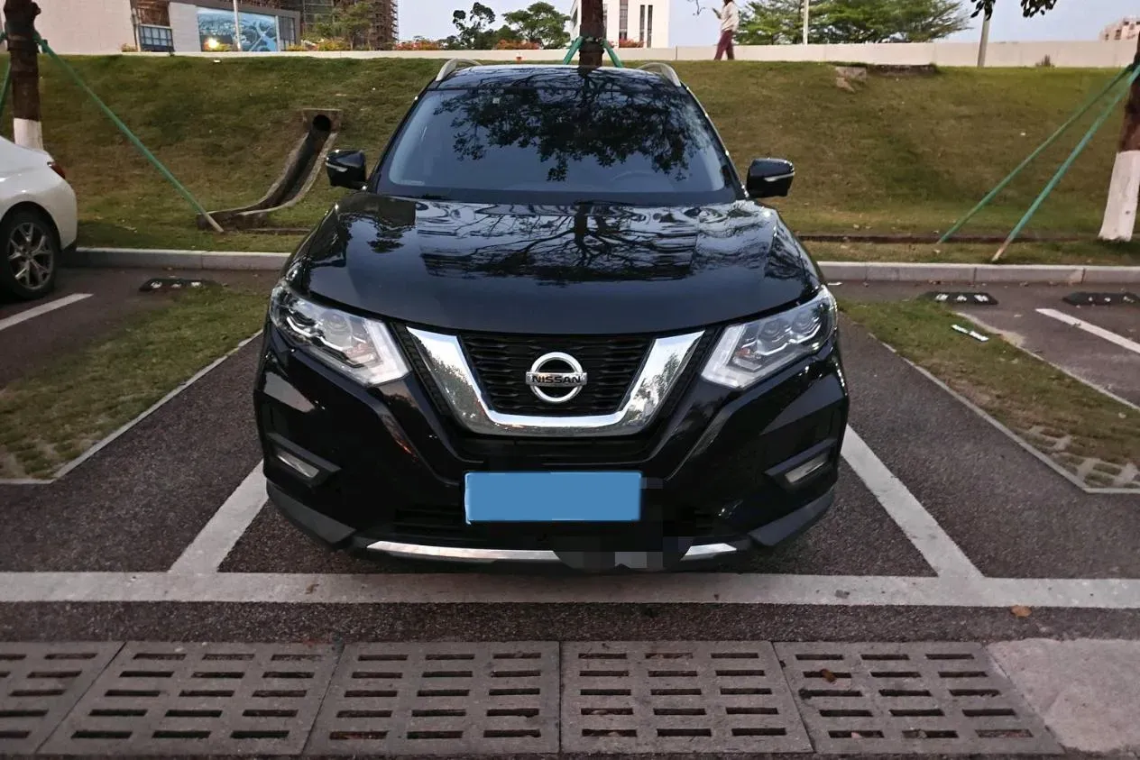 2021 Nissan X-Trail 2.0L 151HP L4 CVT,autocango,china used car exporter,china ev exporter,chinese used car exporter,chinese used ev exporter