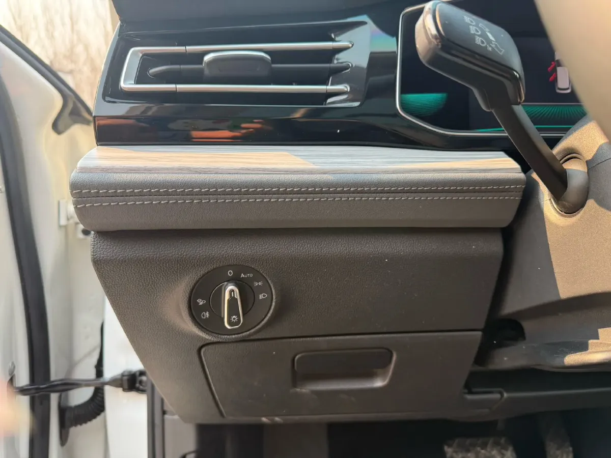 2023 Volkswagen Sagitar 1.4T 150HP L4 7DCT,autocango,china used car exporter,china ev exporter,chinese used car exporter,chinese used ev exporter