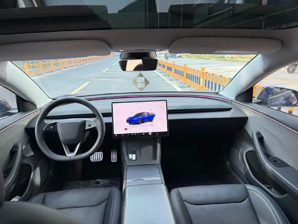 2025 Tesla Model 3 BEV 62.5KWH,autocango,china used car exporter,china ev exporter,chinese used car exporter,chinese used ev exporter