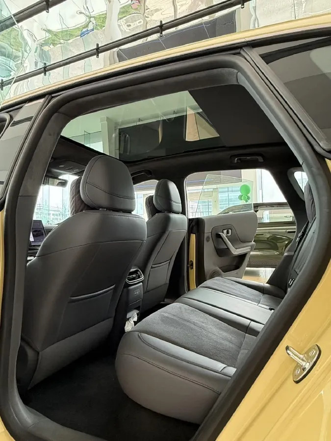 2026 Leapmotor Lafa5 BEV,autocango,china used car exporter,china ev exporter,chinese used car exporter,chinese used ev exporter