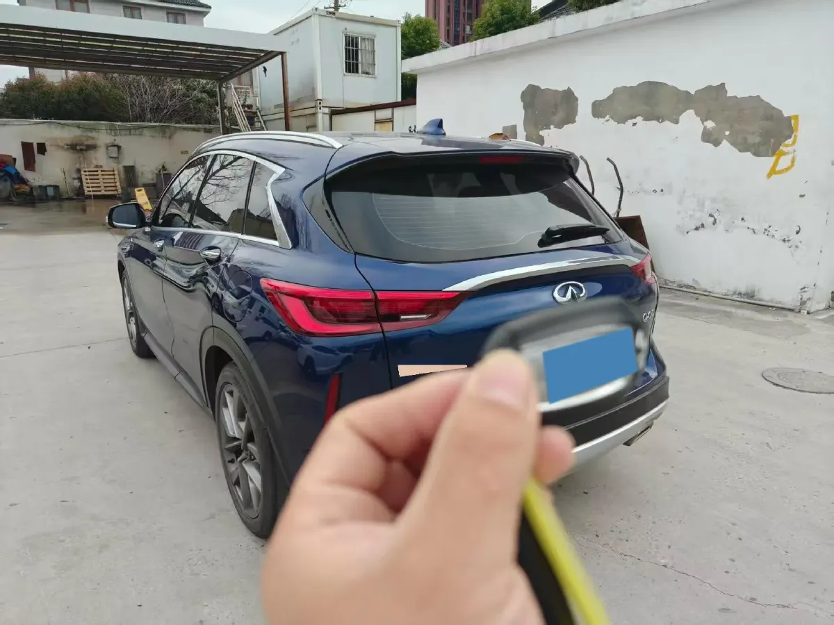 2020 Infiniti QX50 2.0T 272HP L4 CVT,autocango,china used car exporter,china ev exporter,chinese used car exporter,chinese used ev exporter