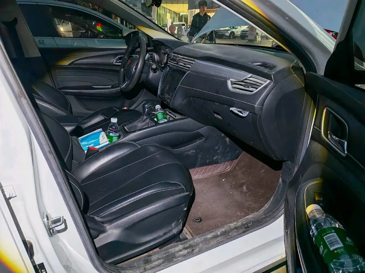 2019 Roewe i5 1.5L 120HP L4 CVT,autocango,china used car exporter,china ev exporter,chinese used car exporter,chinese used ev exporter