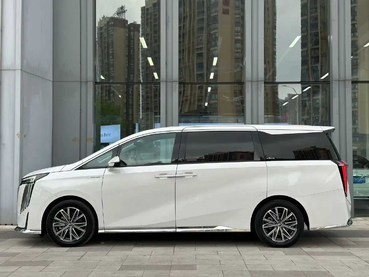 2023 GAC Trumpchi M8 2.0T 252HP L4 8AT,autocango,china used car exporter,china ev exporter,chinese used car exporter,chinese used ev exporter