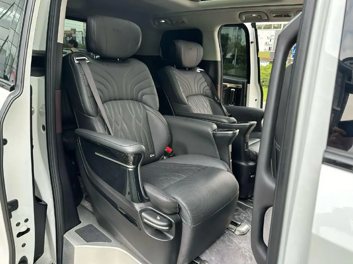 2023 GAC Trumpchi M8 2.0T 252HP L4 8AT,autocango,china used car exporter,china ev exporter,chinese used car exporter,chinese used ev exporter