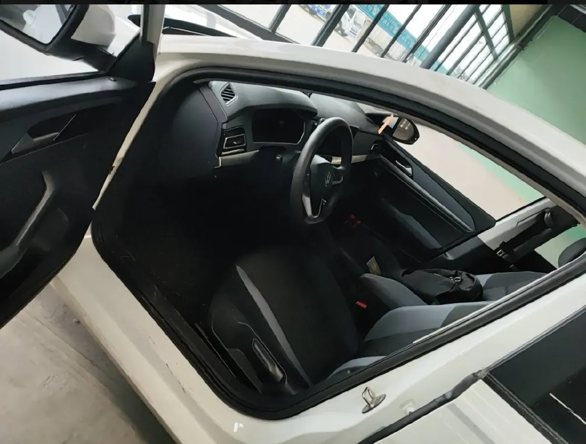 2023 Volkswagen Lavida 1.5L 113HP L4 6AT,autocango,china used car exporter,china ev exporter,chinese used car exporter,chinese used ev exporter
