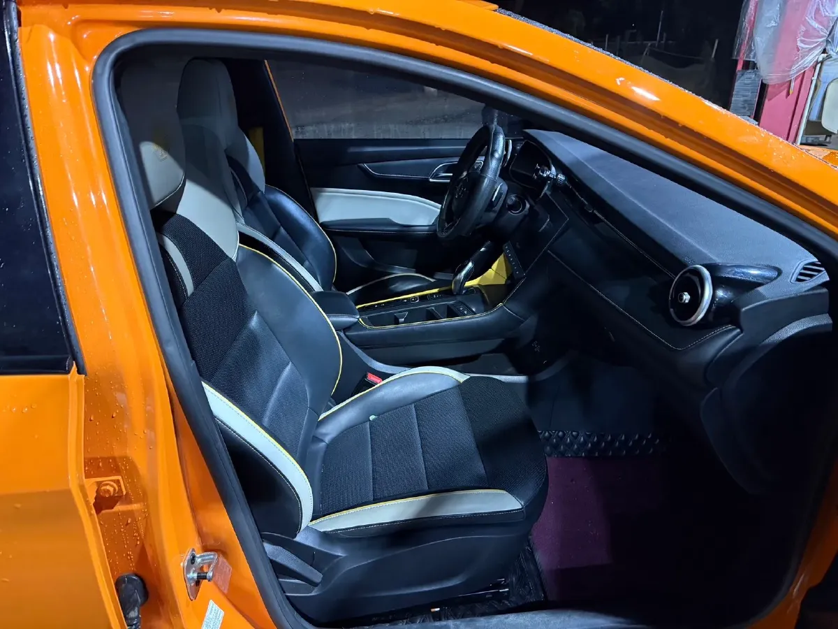 2020 MG MG6 1.5T 181HP L4 7DCT,autocango,china used car exporter,china ev exporter,chinese used car exporter,chinese used ev exporter