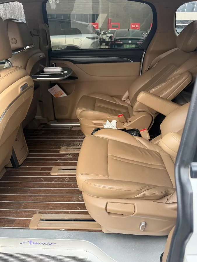 2021 Buick GL8 2.0T 237HP L4 9AT,autocango,china used car exporter,china ev exporter,chinese used car exporter,chinese used ev exporter