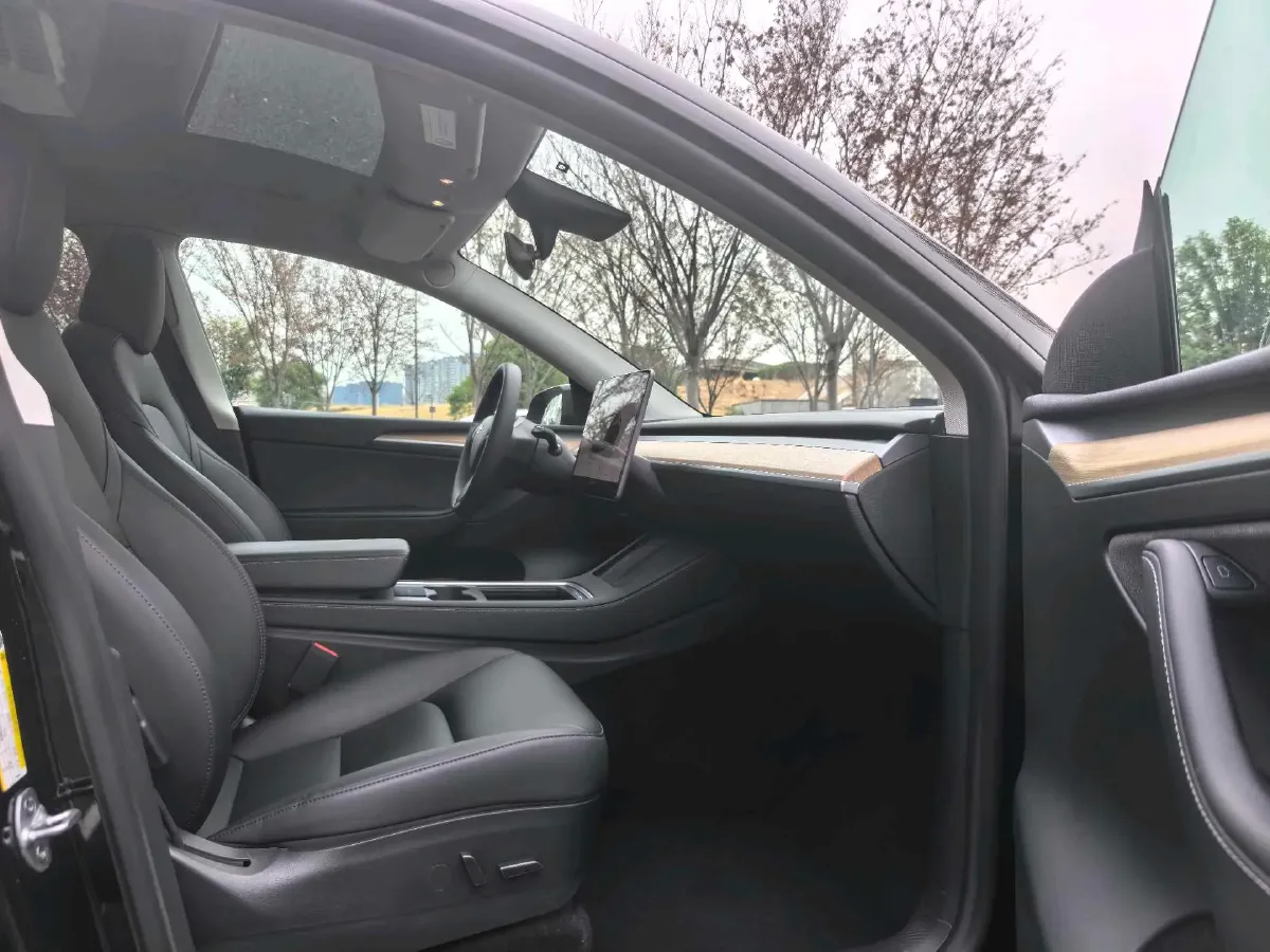 2022 Tesla Model Y BEV 60KWH,autocango,china used car exporter,china ev exporter,chinese used car exporter,chinese used ev exporter