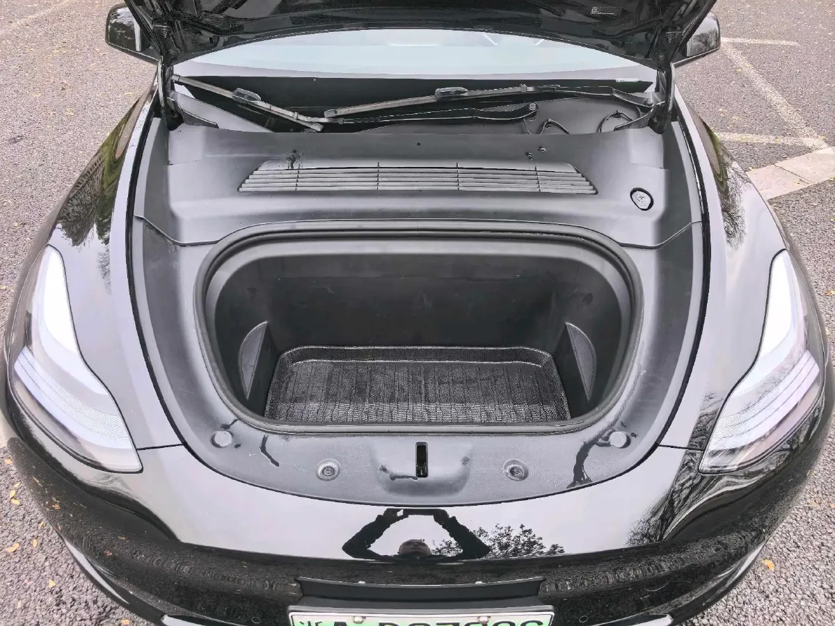 2022 Tesla Model Y BEV 60KWH,autocango,china used car exporter,china ev exporter,chinese used car exporter,chinese used ev exporter