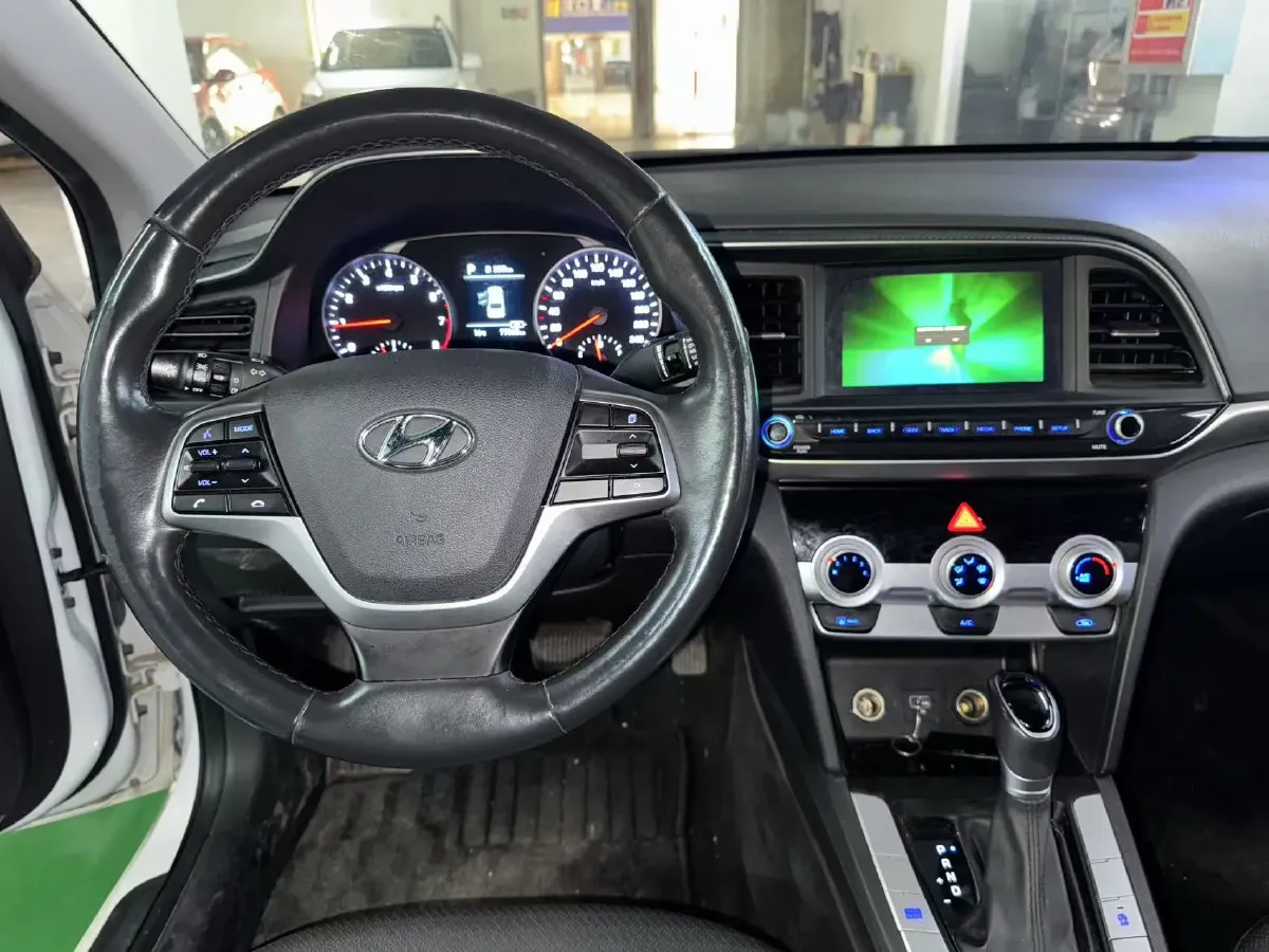 2020 Hyundai Elantra 1.5L 115HP L4 CVT,autocango,china used car exporter,china ev exporter,chinese used car exporter,chinese used ev exporter