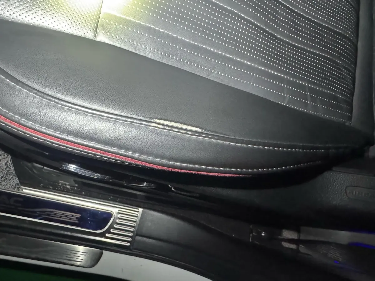 2024 GAC Trumpchi M8 2.0T 190HP L4 E-CVT Hybrid,autocango,china used car exporter,china ev exporter,chinese used car exporter,chinese used ev exporter