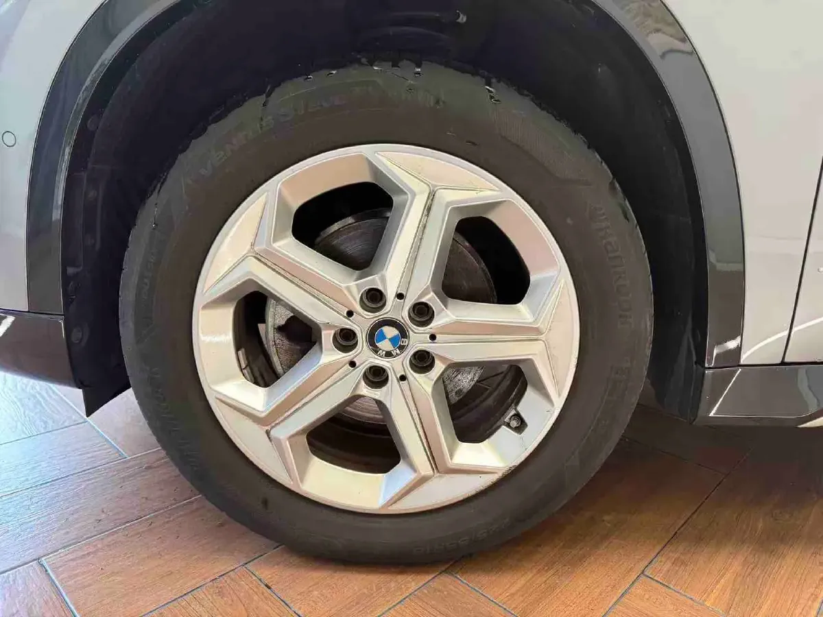 2023 BMW X1 1.5T 156HP L3 7DCT,autocango,china used car exporter,china ev exporter,chinese used car exporter,chinese used ev exporter