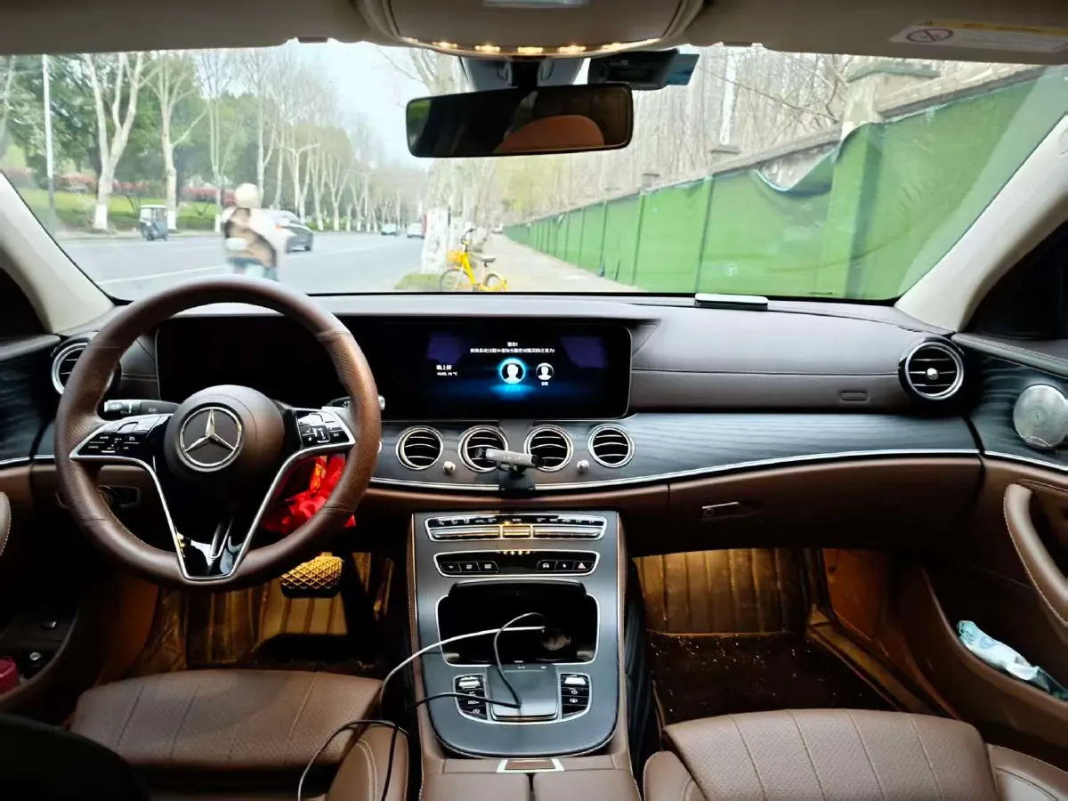 2022 Mercedes-Benz E Class 2.0T 258HP L4 9AT,autocango,china used car exporter,china ev exporter,chinese used car exporter,chinese used ev exporter