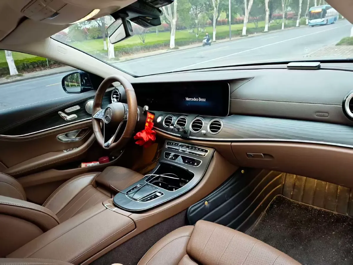 2022 Mercedes-Benz E Class 2.0T 258HP L4 9AT,autocango,china used car exporter,china ev exporter,chinese used car exporter,chinese used ev exporter