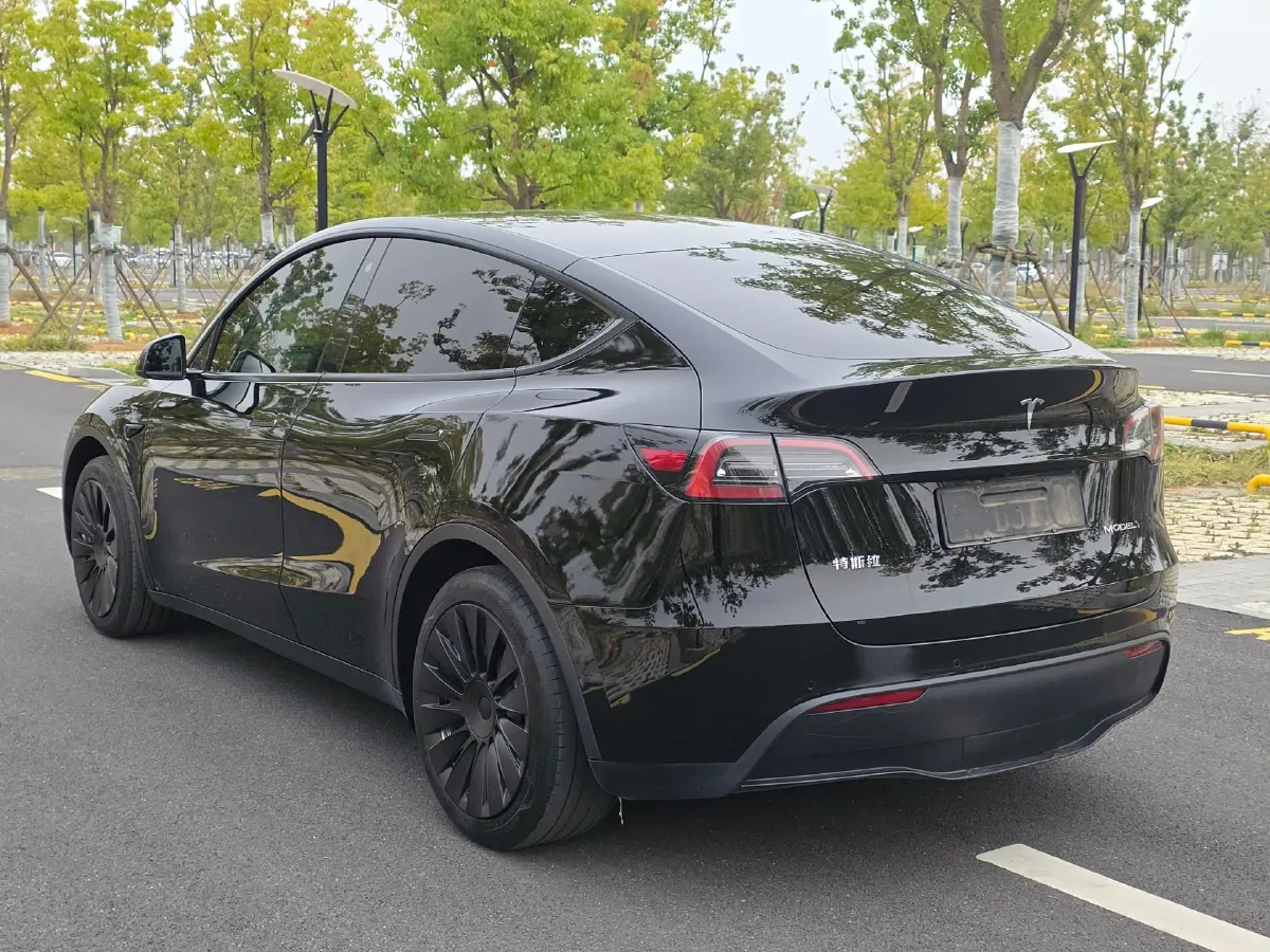 2022 Tesla Model Y BEV 60KWH,autocango,china used car exporter,china ev exporter,chinese used car exporter,chinese used ev exporter