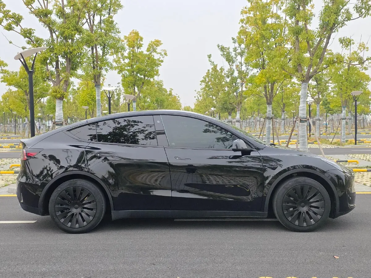 2022 Tesla Model Y BEV 60KWH,autocango,china used car exporter,china ev exporter,chinese used car exporter,chinese used ev exporter