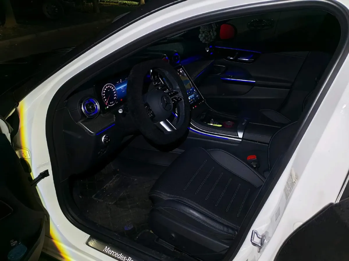 2024 Mercedes-Benz C Class 1.5T 204HP L4 9AT,autocango,china used car exporter,china ev exporter,chinese used car exporter,chinese used ev exporter