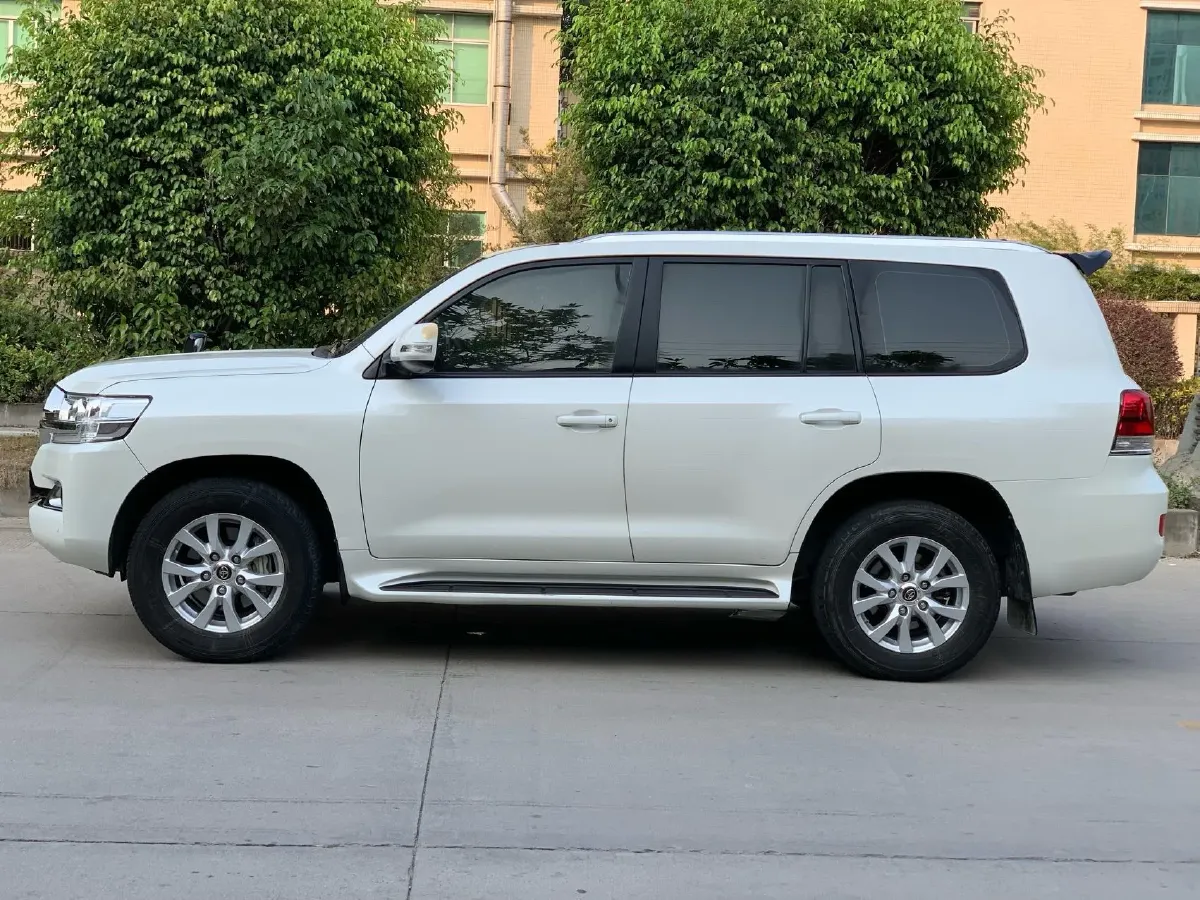 2019 Chevrolet Trax 1.0T 125HP L3 6AT,autocango,china used car exporter,china ev exporter,chinese used car exporter,chinese used ev exporter