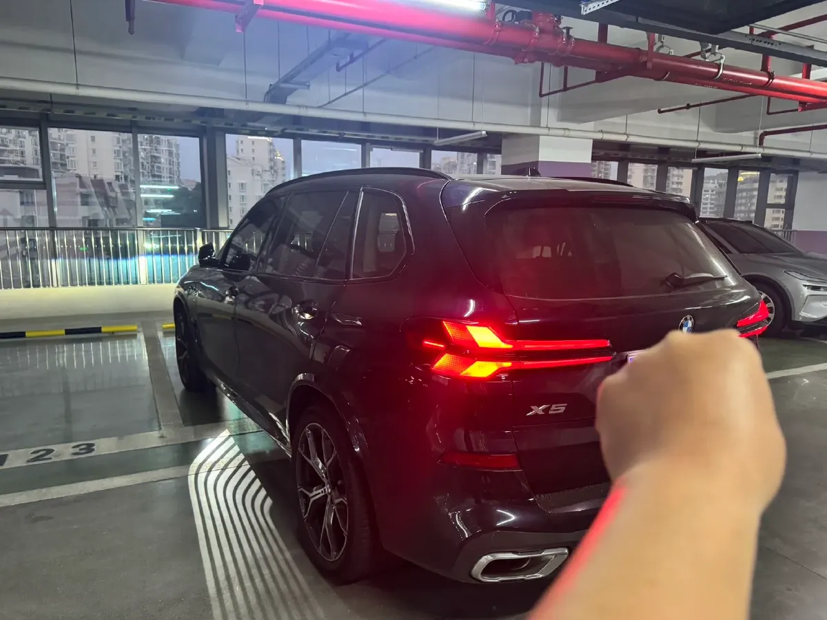 2025 BMW X5 2.0T 258HP L4 8AT,autocango,china used car exporter,china ev exporter,chinese used car exporter,chinese used ev exporter